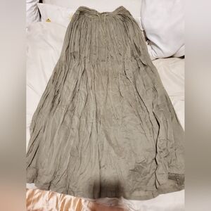 Smart set 100% cotton green maxi skirt + white lace detail cami